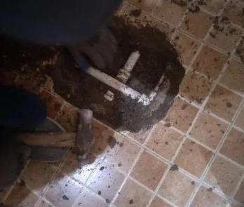 江达卫生间漏水维修公司为您分享下卫生间渗水如何处理及注意事项