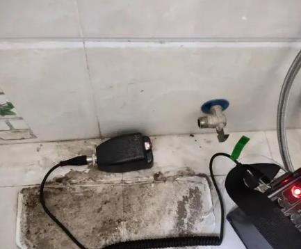 江达屋顶漏水维修公司分享下卫生间漏水的危害及解决方法